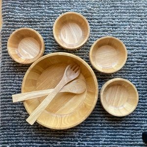 Beautiful wooden salad bowl set